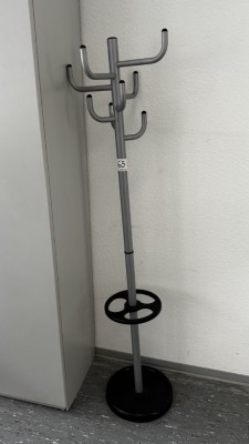 1 Garderobenständer